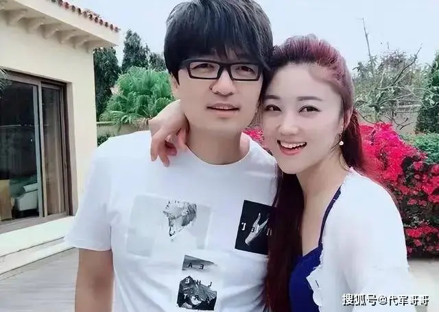 與王小瑋離婚6年，44歲的王小海讓世界刮目相看