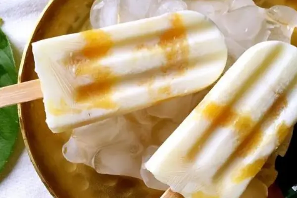 教你自己在家自制香蕉酸奶冰棒，酸甜可口，冰爽清涼，營養健康！