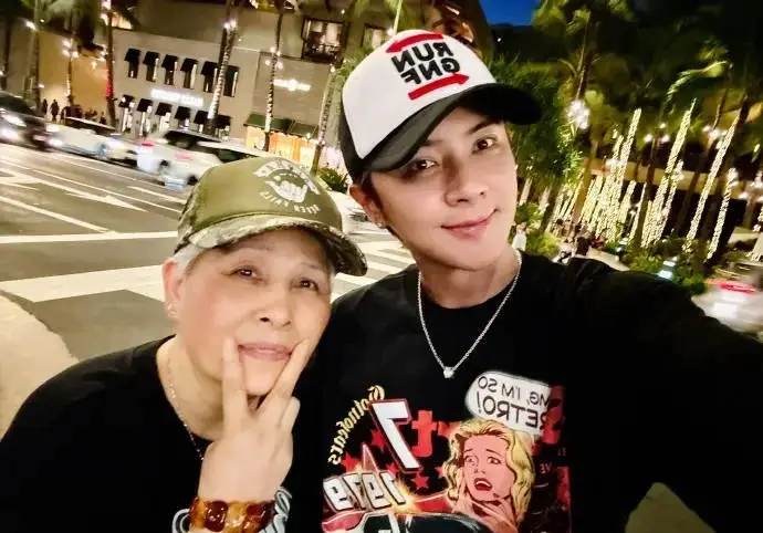 羅志祥再談母親患阿爾茲海默症：媽媽現在很开心、很可愛