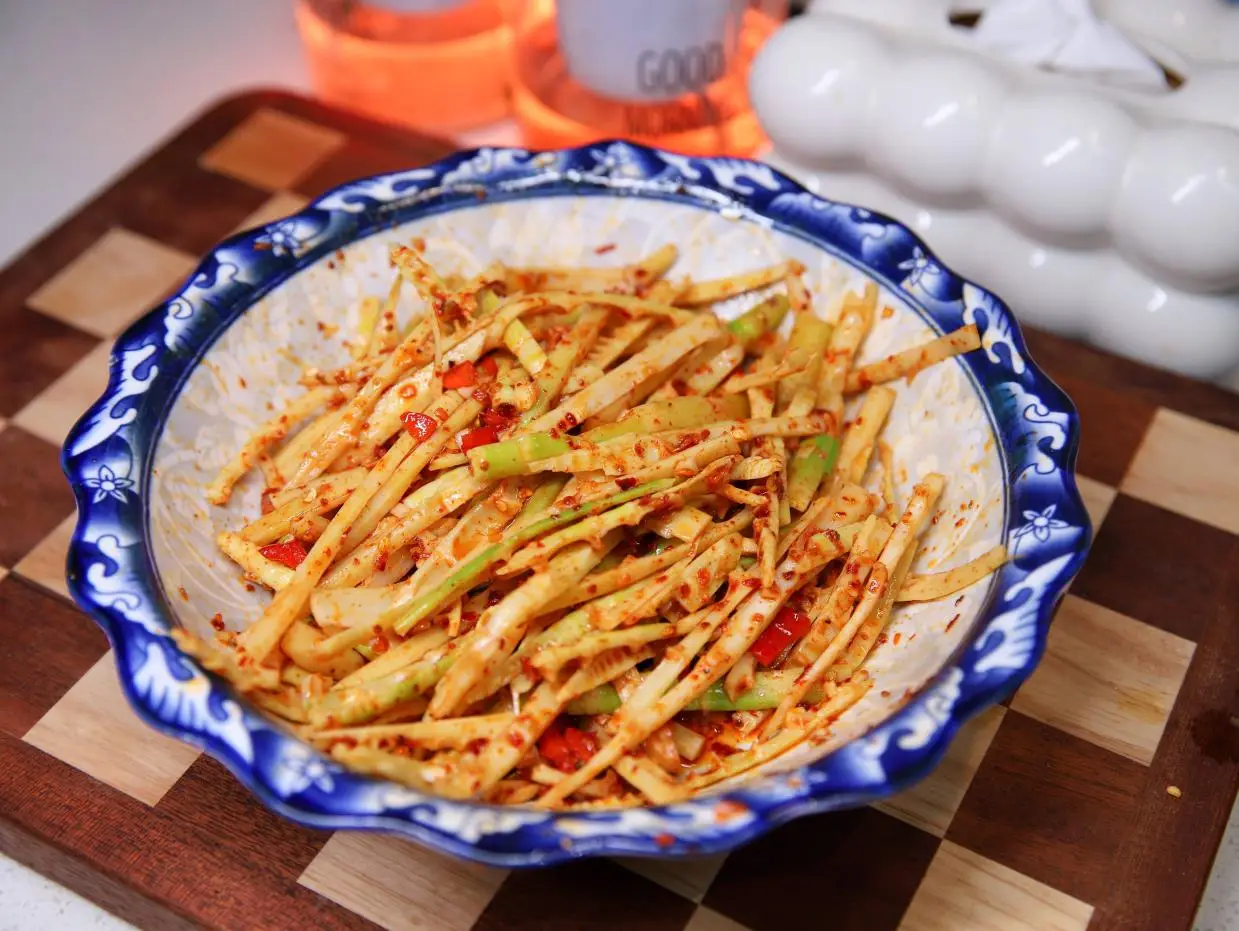 四月最該喫的“春菜之王”，三種做法清腸刮油，堪稱身體的推糞機