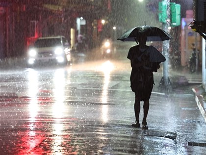 早安世界》梅雨鋒面4日報到 中部以北、東半部留意雨勢