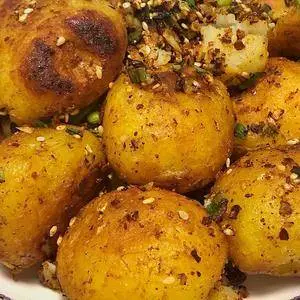 恩施小土豆|香煎土豆有小喫攤那味兒了！