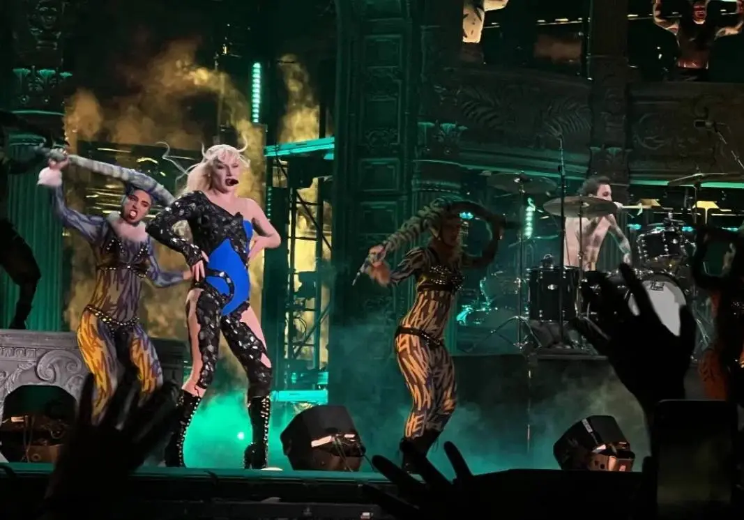 Lady Gaga巴西演唱會遭炸彈威脅，警方逮捕兩人