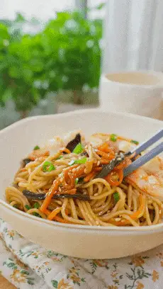 今天晚上喫，沒人能拒絕的蔥油拌面！少油無糖版，天氣越熱越饞它