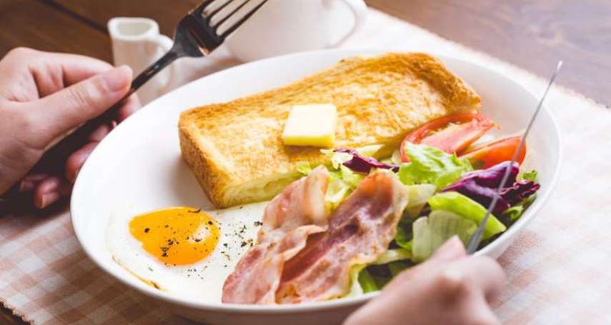 早餐一定要喫嗎？醫師解答「長期不喫早餐會怎樣」，低脂飲食其實沒有更健康