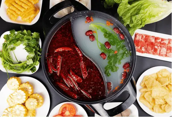 火鍋素菜江湖：誰才是真正的 “無冕之王”？